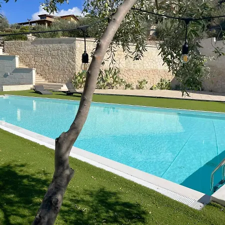 Daedalium Bed & Breakfast 4*