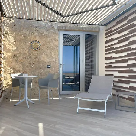 Bed & Breakfast Daedalium 4*